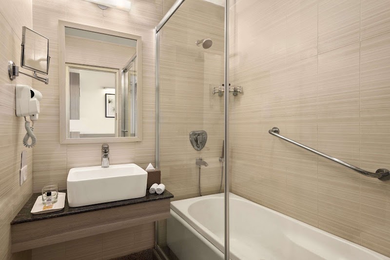 Days Hotel by Wyndham Neemrana Jaipur Highway - Days Hotel by Wyndham Neemrana Jaipur Highway, M-4, SFS Manasarovar, RIICO Industrial Area, Mansarovar, Shahjahanpur, Jaipur, Rajasthan 301706, India