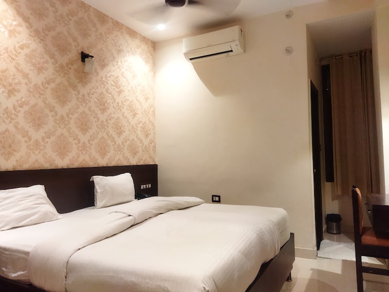 Hotel Park Plaza - Hotel Park Plaza Buddha Vihar Colony, The mall, S-20/53-14, Road, Buddha Bihar colony, Varanasi cantonment, Varanasi, Uttar Pradesh 221002, India