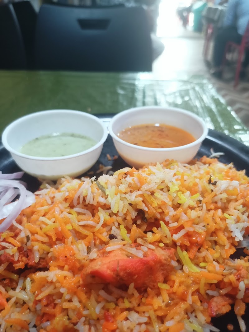 Al Karim hotel - Al Karim hotel, 34GX+83J, Talapara, Bilaspur, Chhattisgarh 495001, India