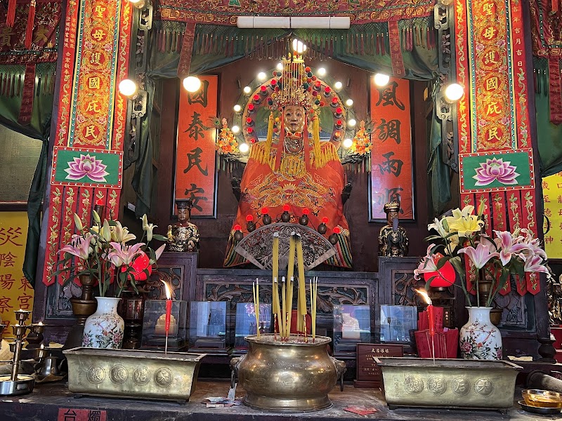 Yaumatei Tin Hau Temple - Yaumatei Tin Hau Temple, 56-58 Temple Street, 56-58 Temple St, Yau Ma Tei, Kowloon, Hong Kong