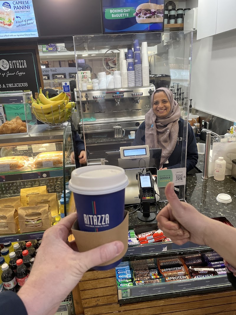 Caffe Ritazza London Waterloo - Caffe Ritazza London Waterloo 9809 Cab Rd, London SE1 8SQ, UK