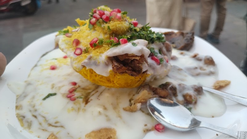 Royal Cafe(Hazratganj) - Royal Cafe(Hazratganj) 51, Mahatma Gandhi Marg, Sushanpura, Hazratganj, Lucknow, Uttar Pradesh 226001, India