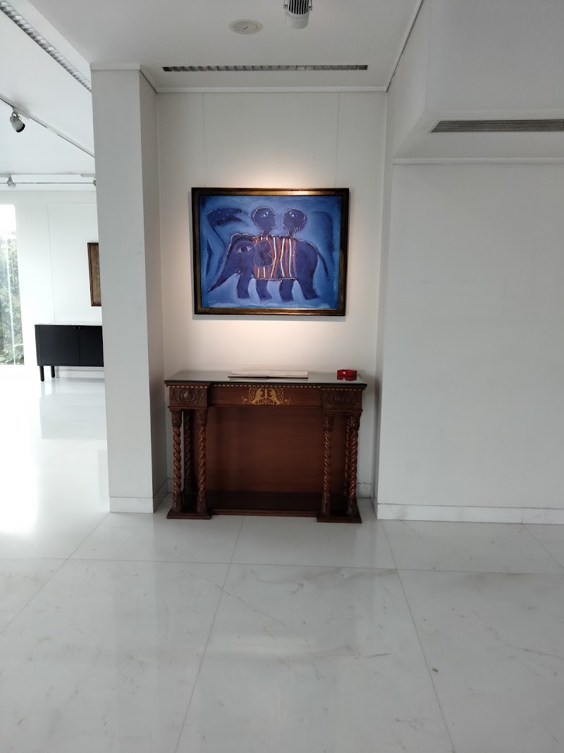Aryan Art Gallery - Aryan Art Gallery D-33, Block D, Defence Colony, New Delhi, Delhi 110024, India