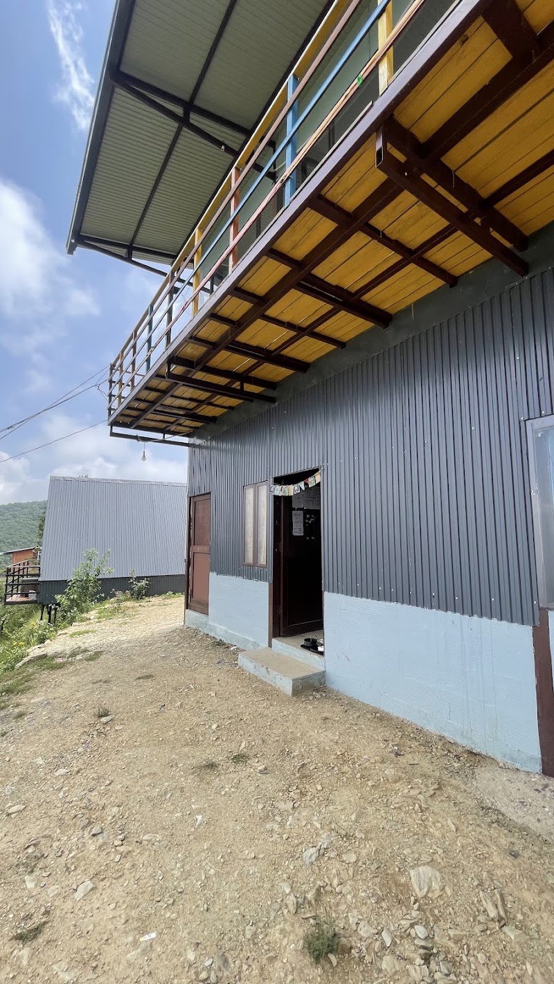 Kanatal Farm Stay - Kanatal Farm Stay, 99GC+MW Chaukhal, Manjyar Gaon, Dhanaulti, Kanthar Gaon, Uttarakhand 249145, India
