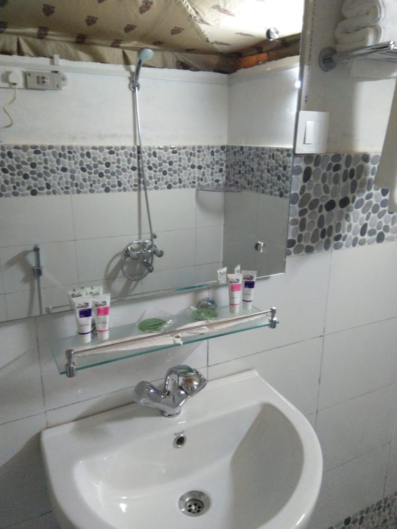 Camping in Bir Billing - Camping in Bir Billing Landing road, near local store, Bir Colony, Bir, Baijnath, Chaugan, Himachal Pradesh 176077, India