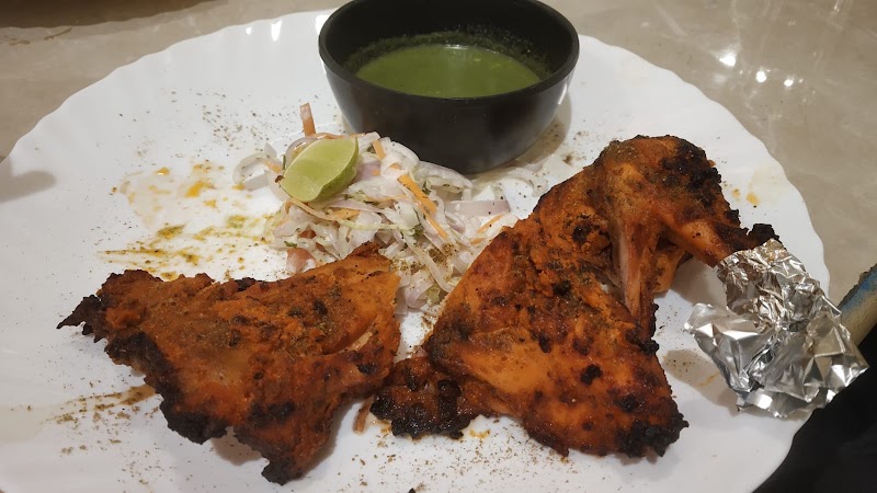 Param’s Cafe and Resto - Param’s Cafe and Resto 626, near Arya Kanya Chauraha, Gaughat, Mutthi Ganj, Prayagraj, Uttar Pradesh 211003, India