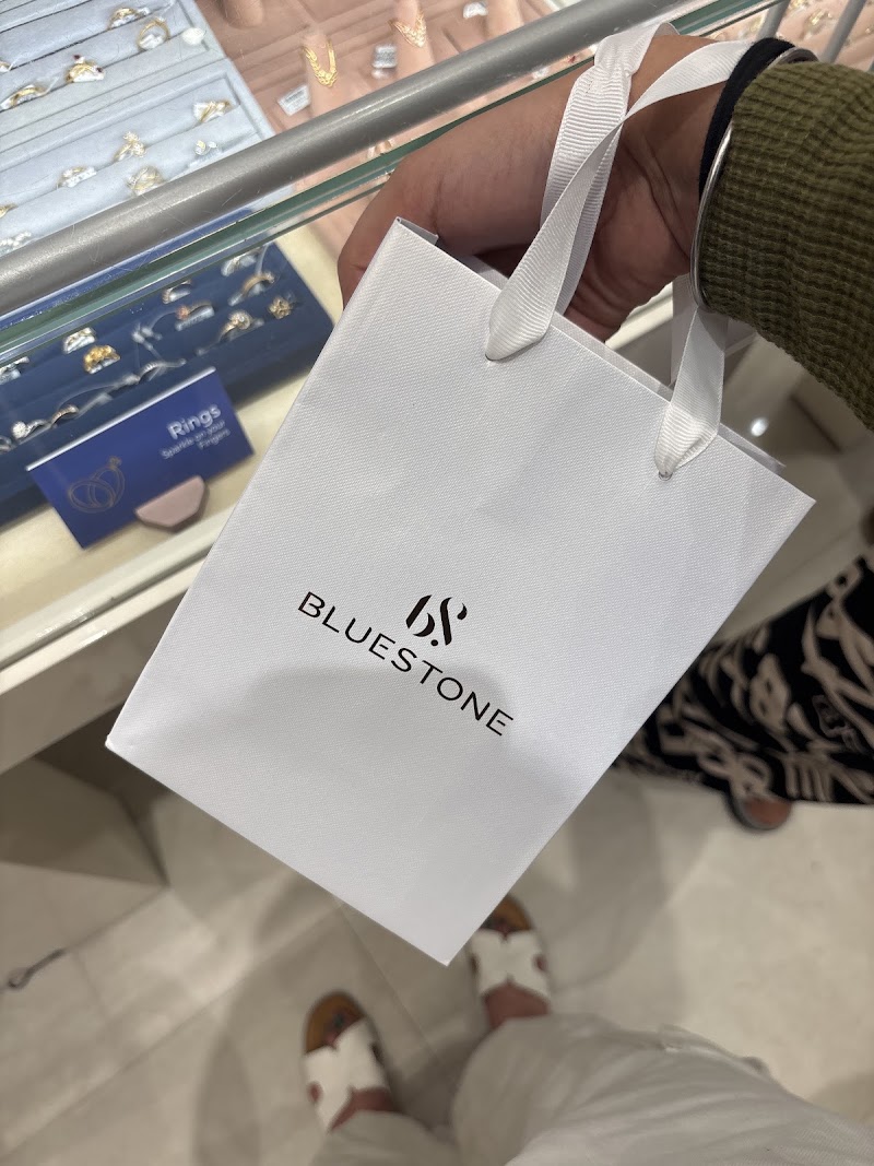 BlueStone Jewellery Good Earth City Centre Mall, Gurgaon - BlueStone Jewellery Good Earth City Centre Mall, Gurgaon Unit no.15, GF,Good Earth City Centre, Pocket H, Nirvana, Sector 50, Gurugram, Haryana 122018, India
