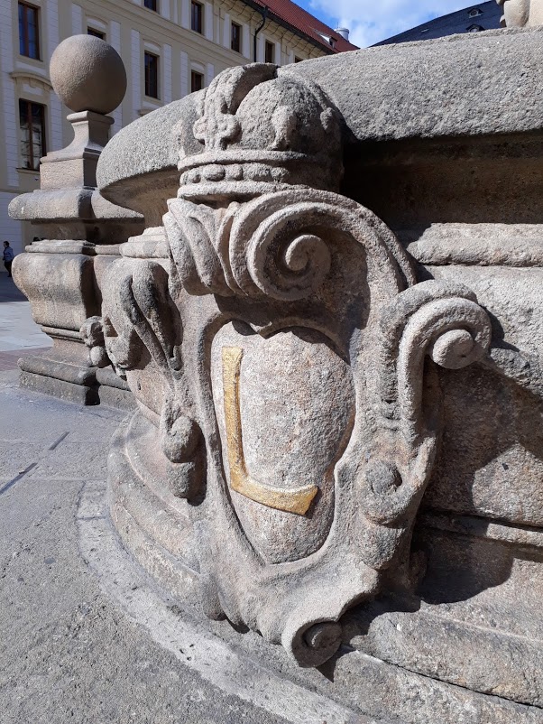 Kohl's Fountain - Kohl's Fountain, Druhé nádvoří Pražského hradu, 119 00 Praha 1-Hradčany, Czechia