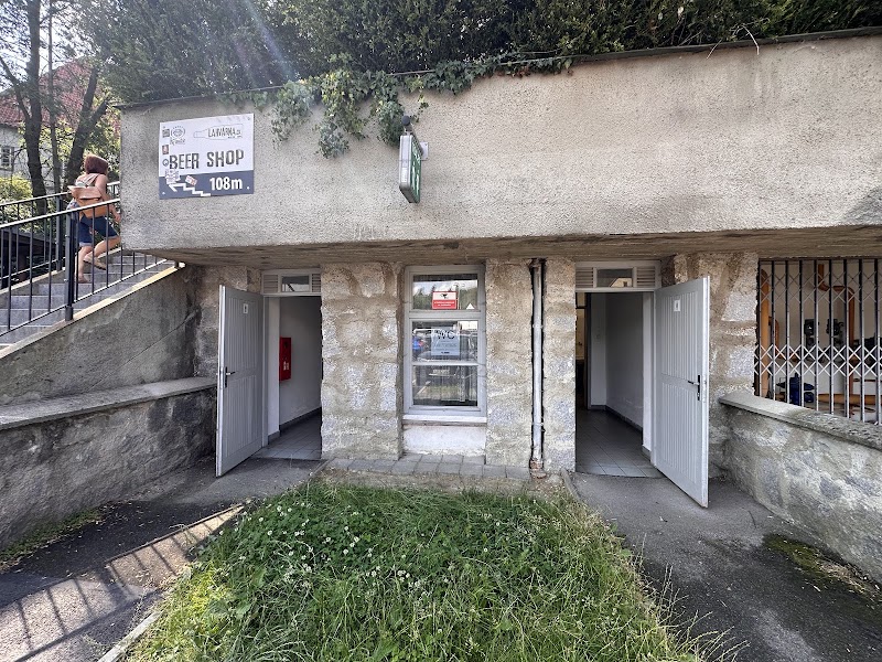 Parkoviště P2 Pod poštou - Parkoviště P2 Pod poštou, V Jámě, 381 01 Český Krumlov-Český Krumlov 1, Czechia
