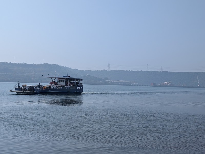 Jaigad - Tawsal Ferry Boat - Jaigad - Tawsal Ferry Boat, 76RF+9G7, MH SH4, Jaigad, Maharashtra 415614, India