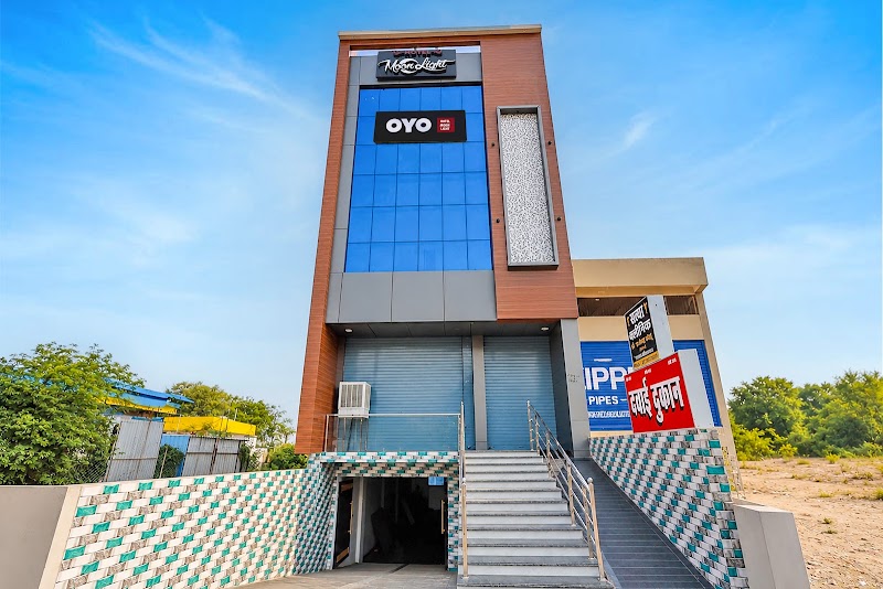 Hotel O by OYO Moon Light - Hotel O by OYO Moon Light, 120, near sarwamangla patrol pump 3, takhatpur, Landmark - Sarwamangla Bharat Petrol Pump, Usalapur Bridge, Sai Nagar, Uslapur, Bilaspur, Chhattisgarh 495001, India