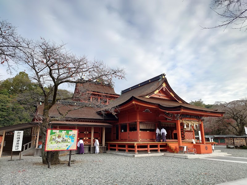 Fujisanhongusengentaishahonden