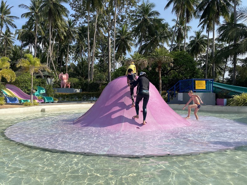 Samui Water Park - Samui Water Park 28, 41 หมู่ที่ 1 ถนนแม่น้ำซอย1 Tambon Mae Nam, Amphoe Ko Samui, Chang Wat Surat Thani 84330, Thailand