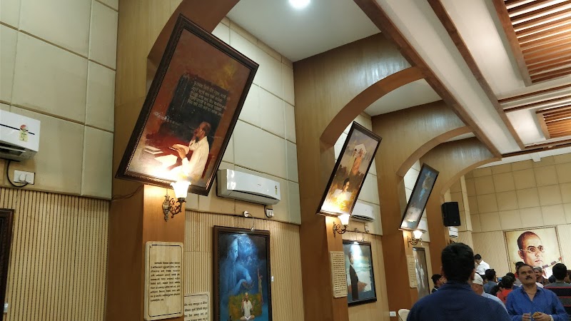 स्वातंत्र्यवीर सावरकर अध्यासन केंद्र, Swatantryaveer Savarkar Adhyasan Kendra - स्वातंत्र्यवीर सावरकर अध्यासन केंद्र, Swatantryaveer Savarkar Adhyasan Kendra GR7R+784, Karve Rd, Khilarewadi, Deccan Gymkhana, Pune, Maharashtra 411004, India