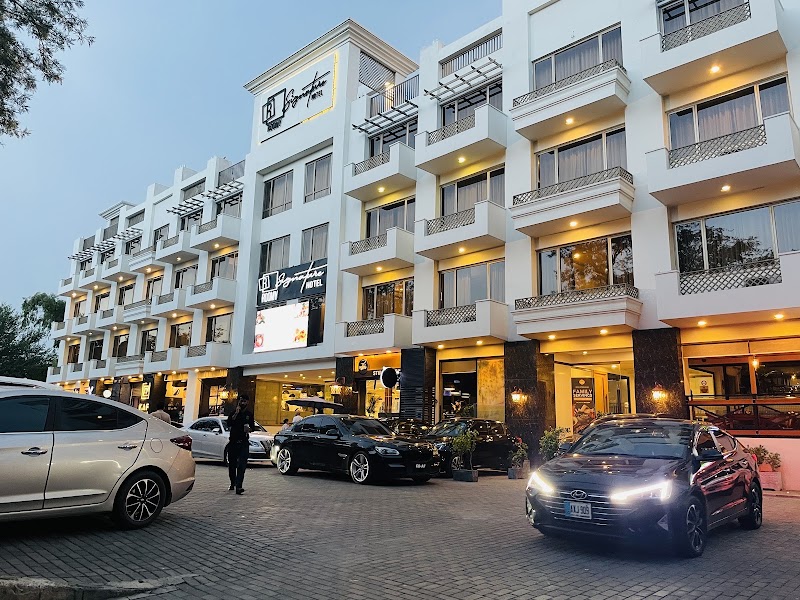 Roomy Signature Hotel - Roomy Signature Hotel, KFC back, Agha Khan Rd, next to total petrol pump, F-6 Markaz F 6 Markaz F-6, Islamabad, 44000, Pakistan