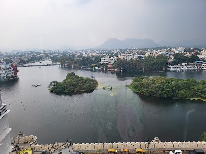 Hello boho Lakeview rooftop cafe - Hello boho Lakeview rooftop cafe 5 Helloboho cafe rooftop lake view cafe, 5 helloboho, lake view rooftop cafe, above bunkyard hostel, Old City, imli ghat, Silawatwari, Udaipur, Rajasthan 313004, India