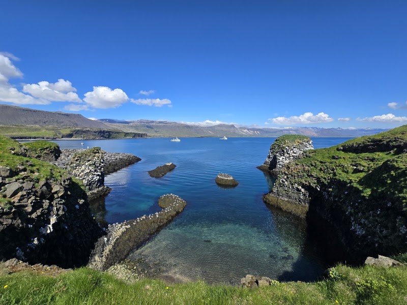 Arnarstapi Harbour - Arnarstapi Harbour, Q9CJ+68H, Arnarstapavegur, 356 Arnarstapi, Iceland