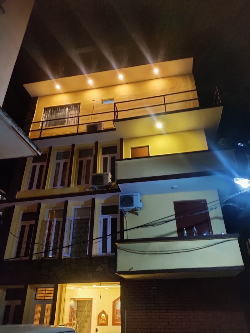 Thani Boutique Hotel - Thani Boutique Hotel P866+CMJ, Amrit Marg, Kathmandu 44600, Nepal