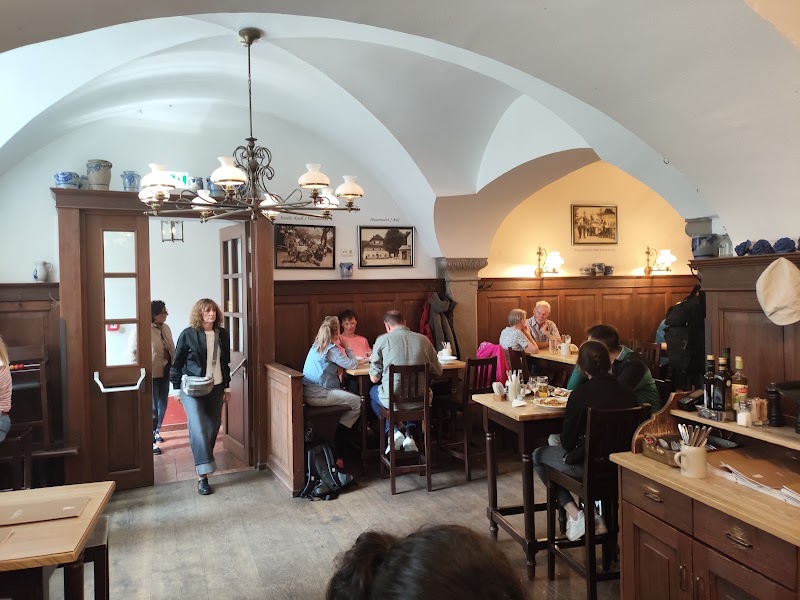 Goldene Kugel - Goldene Kugel Judengasse 3, 5020 Salzburg, Austria