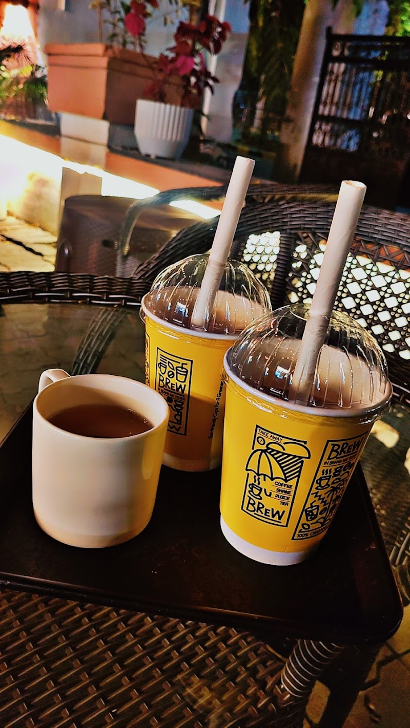 Yello Coffee House - Coffee Shakes and Juices - Yello Coffee House - Coffee Shakes and Juices Officers Club, Walkers St, CBI Colony, Civil Lines, Nagpur, Maharashtra 440001, India