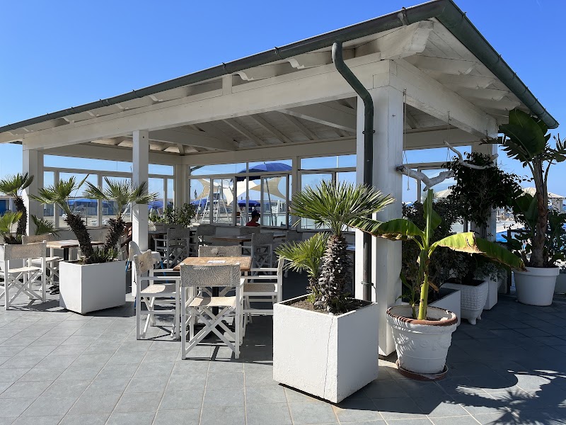 Toni Fregene - Toni Fregene, Lungomare di Ponente, 19, 00054 Fregene RM, Italy