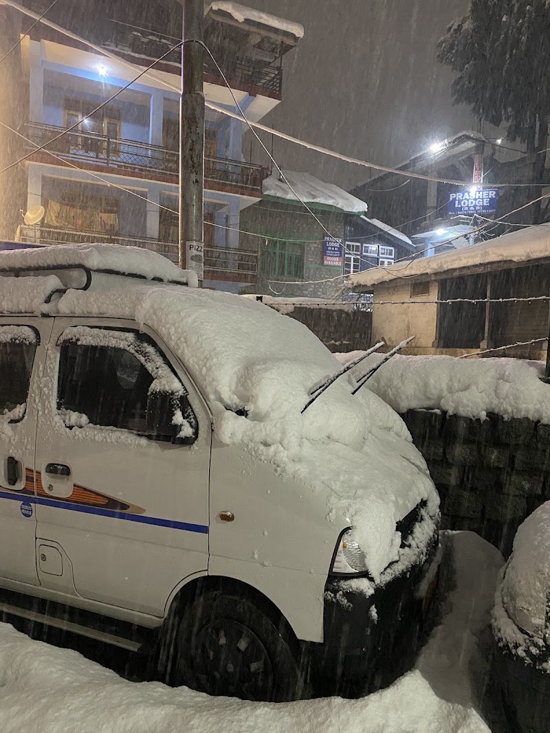 Taxi Manali Zero KM (Tours and Travel's) - Taxi Manali Zero KM (Tours and Travel's), School road, Siyal, Manali, Himachal Pradesh 175131, India