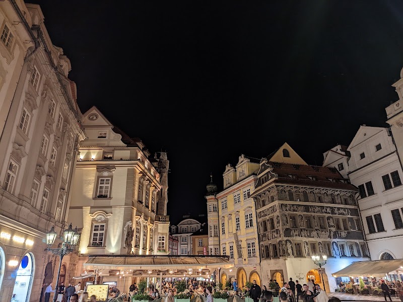 Socha lva (na fasádě na rohu domu Staroměstské náměstí 3/2) - Socha lva (na fasádě na rohu domu Staroměstské náměstí 3/2), Staroměstské nám. 3/2, Staré Město, 110 00 Praha-Praha 1, Czechia