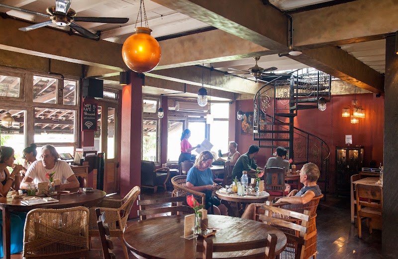 KAFE - KAFE, Jl. Hanoman No.44B, Ubud, Kecamatan Ubud, Kabupaten Gianyar, Bali 80571, Indonesia