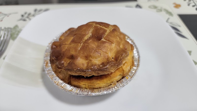 Chicken Pie Kitchen & Don Signature Crab (Tiong Bahru Plaza @ DON DON DONKI) - Chicken Pie Kitchen & Don Signature Crab (Tiong Bahru Plaza @ DON DON DONKI) 302 Tiong Bahru Rd, #03-115 DON DON DONKI Checkout Area, Singapore 168732