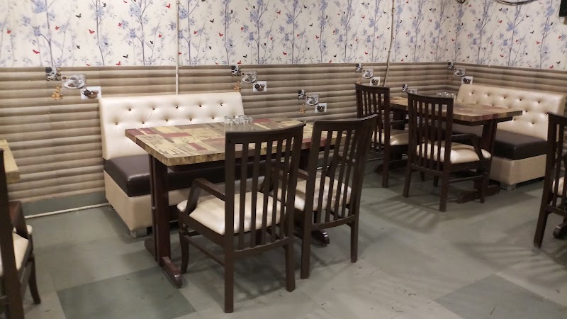 HOTEL AL ZAIQA - HOTEL AL ZAIQA Station Road, opposite Railway Staion, New Deepak Nagar, Durg, Bhilai, Chhattisgarh 491001, India