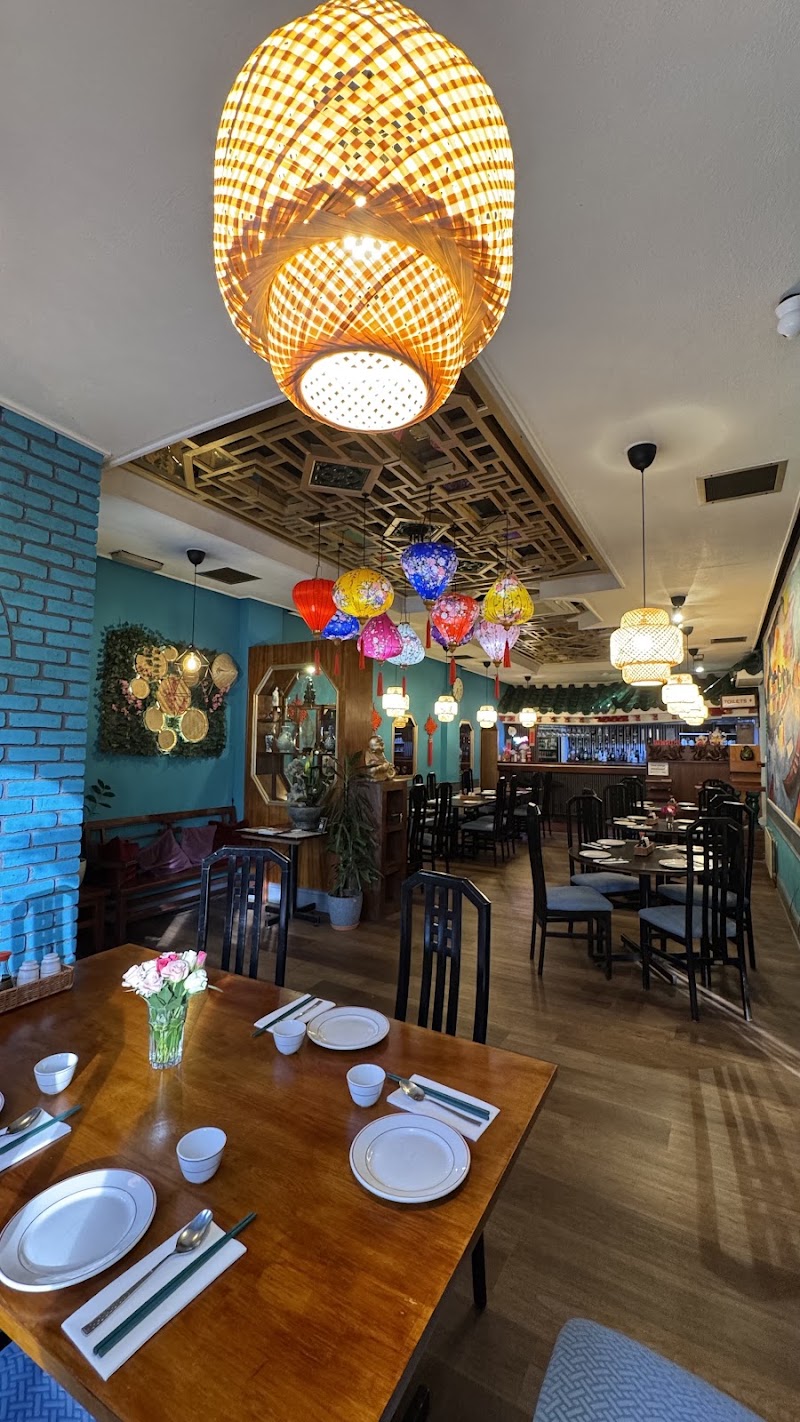 Eastern Queen - Eastern Queen 85A Rushey Grn, London SE6 4AF, UK