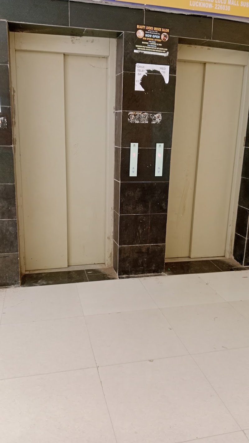 Skyline Plaza 1 - Skyline Plaza 1 Ground floor shop no.11, QXMR+7F skyline plaza, near by Lulu Mall Road, Golf City, Muzaffar Nagar Ghusval, Uttar Pradesh 226030, India