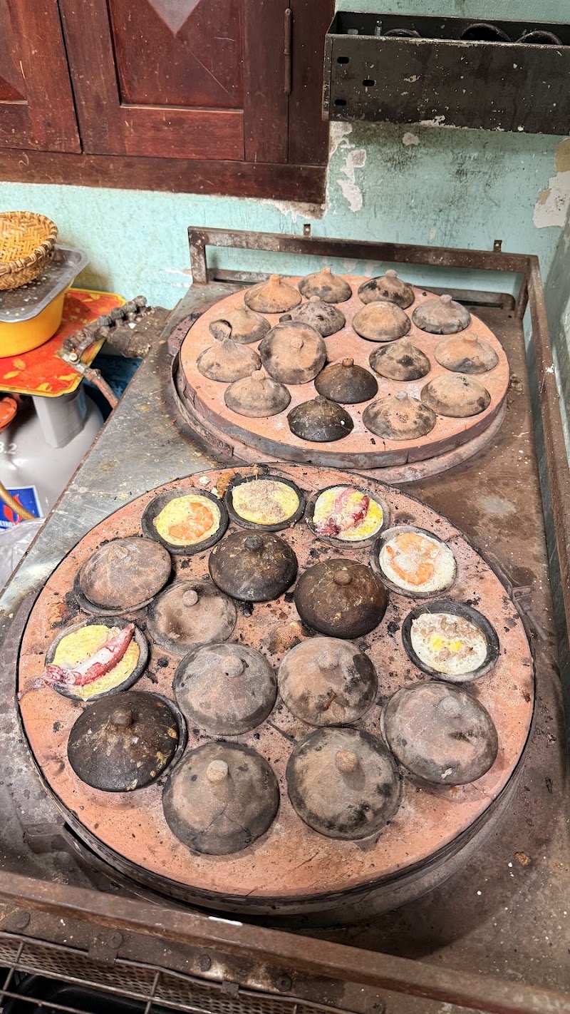 Bánh Căn Út Năm - Bánh Căn Út Năm, 19 Ngô Đến, Bắc Nha Trang, Khánh Hòa 650000, Vietnam