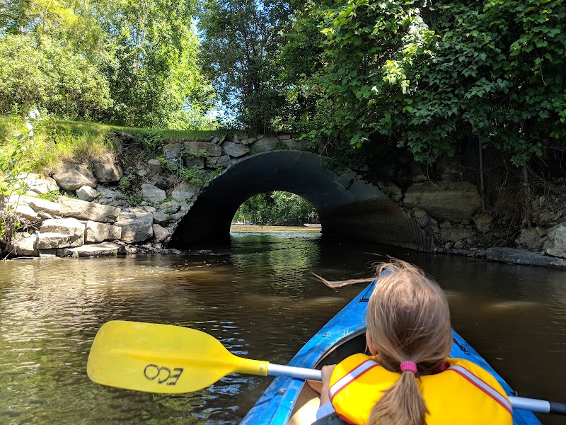 Parc de la Rivière-des-Mille-Îles - Parc de la Rivière-des-Mille-Îles 345 Bd Sainte-Rose, Laval, QC H7L 1M7, Canada