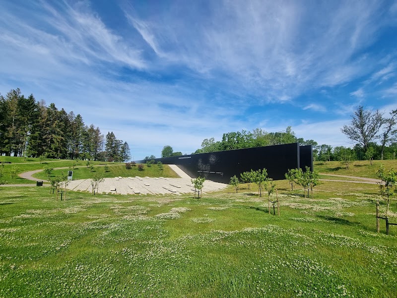 Maarjamäe Mälestusväli - Maarjamäe Mälestusväli, Pirita tee 76c, 12011 Tallinn, Estonia