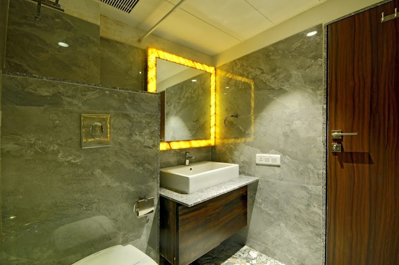 Hotel Apaar - Hotel Apaar, PX9P+C34 Bunder Chowk, Fort Rd, opp. Govt. Parking, Diu, Dadra and Nagar Haveli and Daman and Diu 362520, India