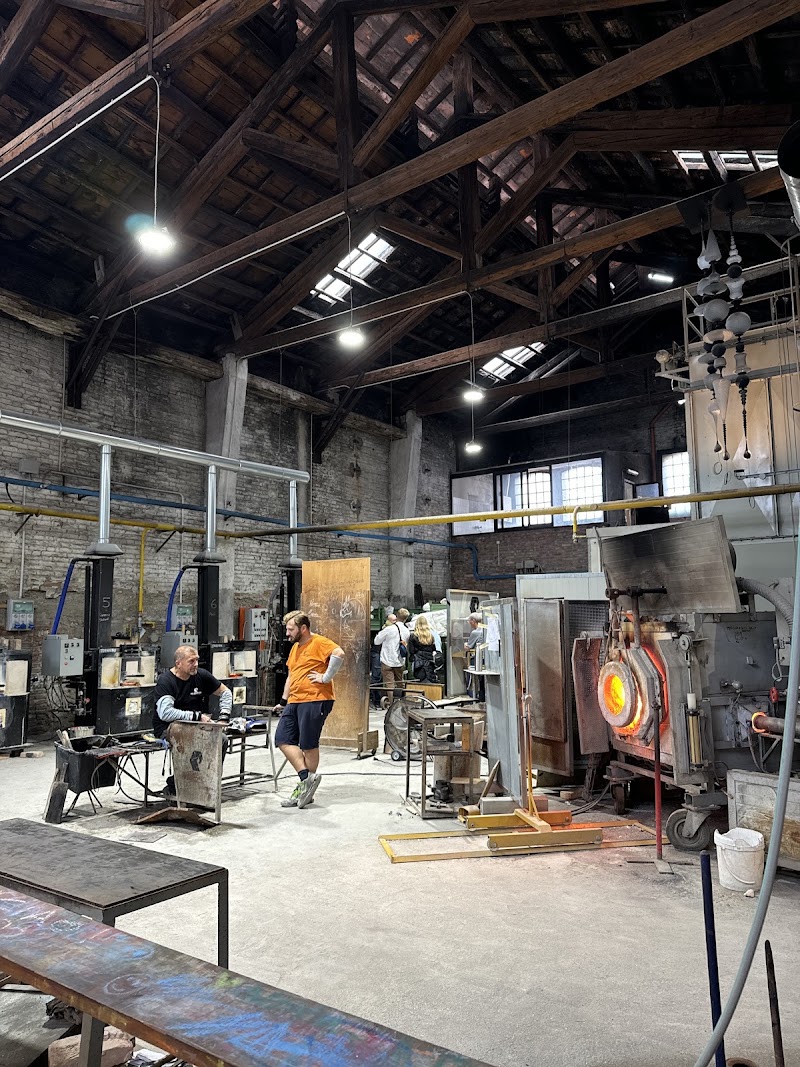 Wave Murano Glass Srl - Factory, Experiences & Curated Tours - Wave Murano Glass Srl - Factory, Experiences & Curated Tours Fondamenta da Mula, 152, 30141 Venezia VE, Italy