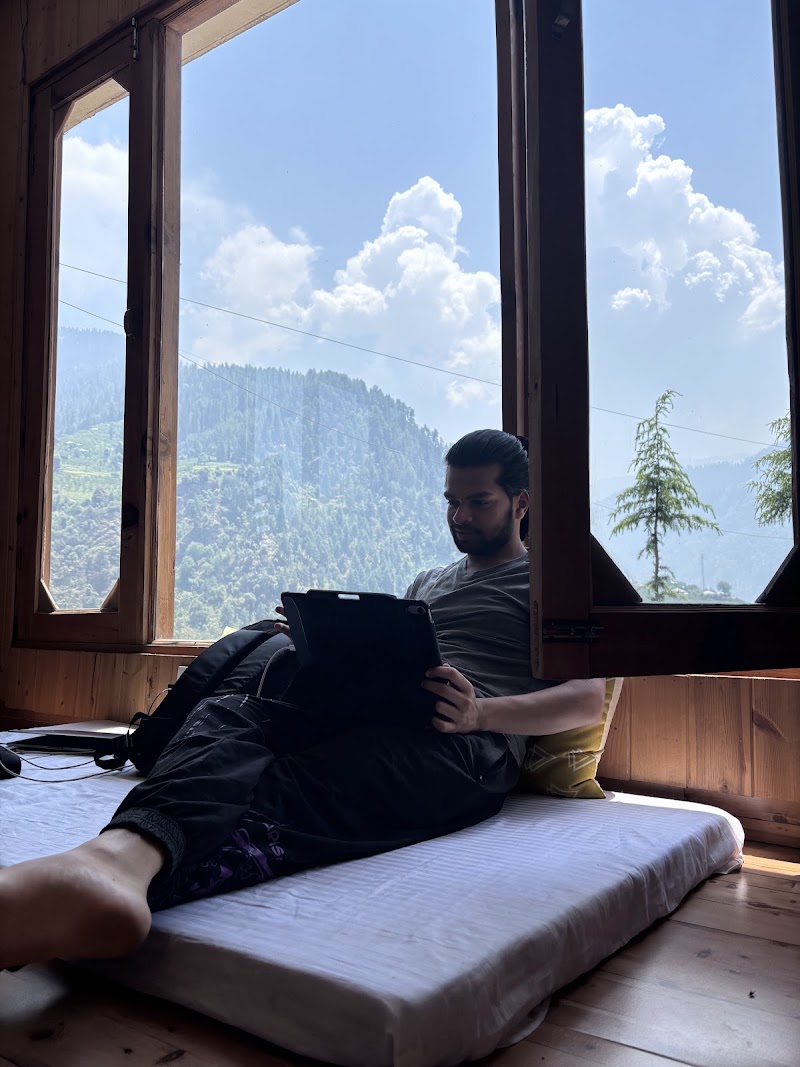 The Void Tirthan - Workation from Mountains, Home stay, Coliving, Co-working & Cafe - The Void Tirthan - Workation from Mountains, Home stay, Coliving, Co-working & Cafe Tirthan valley, Kulthi, Gushaini, Tindar, Himachal Pradesh 175123, India