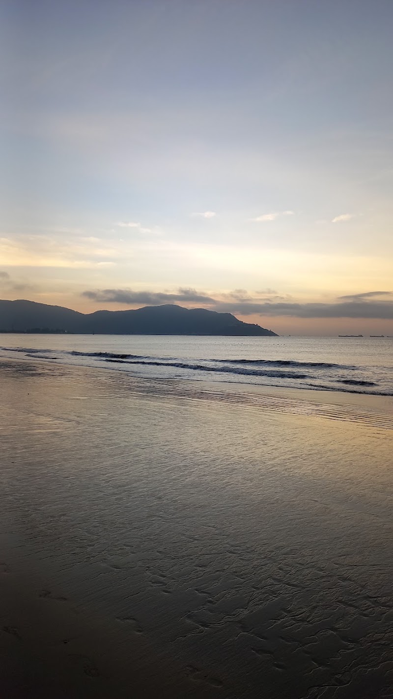 Bãi biển Quy Nhơn-Tượng đài chiến thắng - Bãi biển Quy Nhơn-Tượng đài chiến thắng, Q69M+VQJ, Bãi biển, Quy Nhơn, Gia Lai, Vietnam