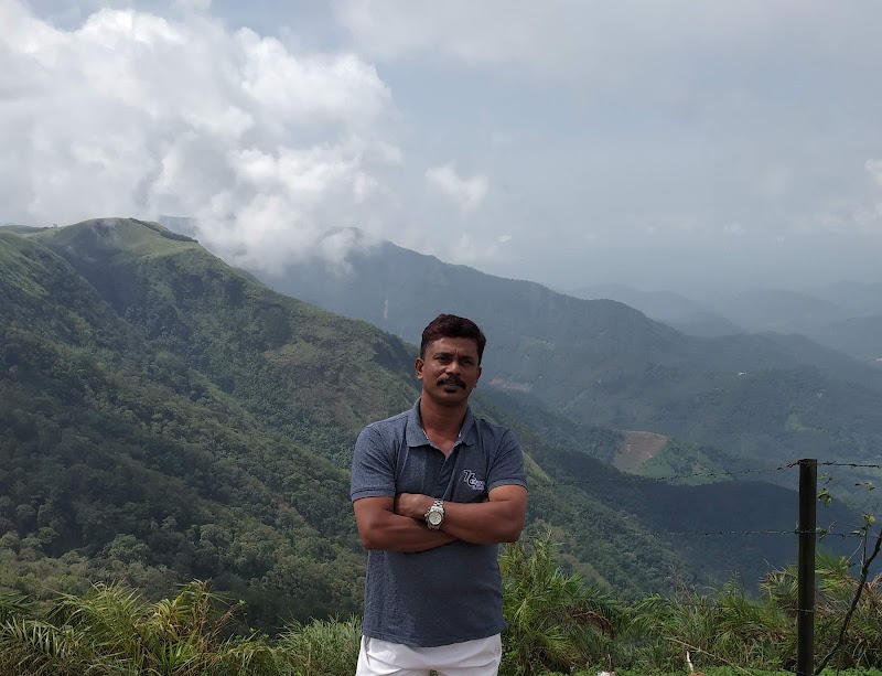 Echo Point - Echo Point MW73+CQ8, Kurisumala - Thankalpara-Road, Vagamon, Keralam 685501, India