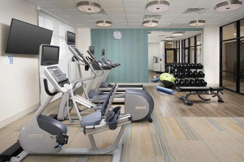Holiday Inn Express Pensacola Downtown by IHG - Holiday Inn Express Pensacola Downtown by IHG 101 E Main St, Pensacola, FL 32502, USA