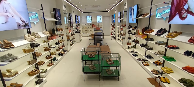 CATWALK _ L&T Mall Punjagutta Hyd. - CATWALK _ L&T Mall Punjagutta Hyd., L&T Mall Punjagutta Hyderabad Catwalk Worldwide Pvt. Ltd Shop No 29, L3 2nd Floor, Ward No. 89, L&T Mall Next Galleria, Nagarjuna Hills, Punjagutta, Hyderabad, Telangana 500082, India