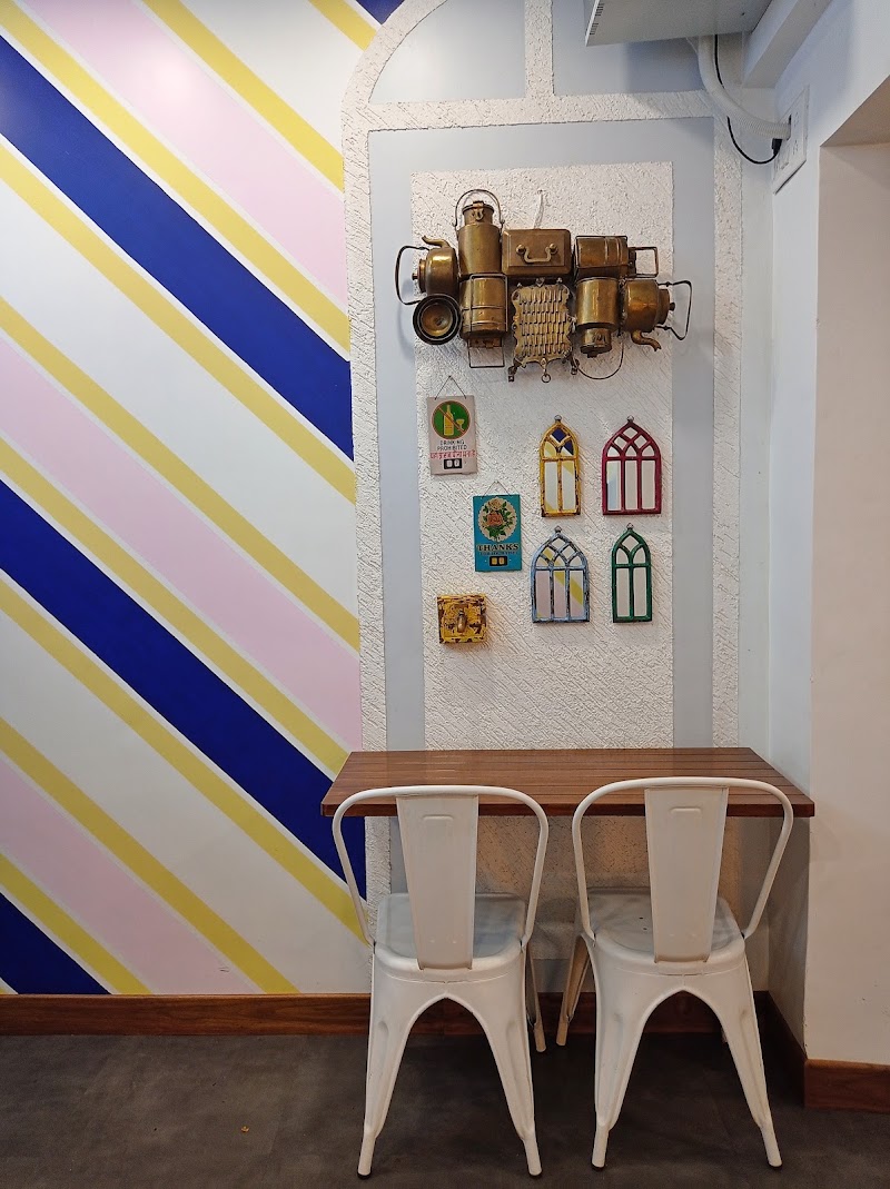 Sadak Chaap - Sadak Chaap Shop no.4/1, Seksaria Chawl, opposite Ghanshyamdas Saraf College, Malad, Pawan Baug, Liliya Nagar, Malad West, Mumbai, Maharashtra 400064, India