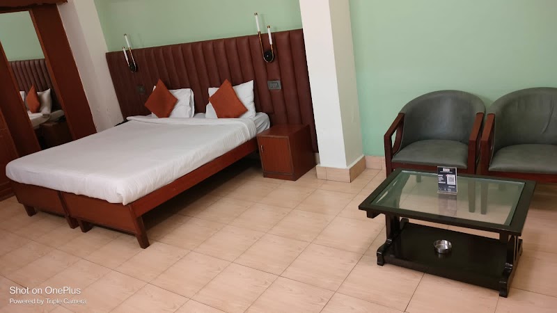 Hotel TRG - Hotel TRG 29 Gaurimal Complex, Rail Head Complex, near, Bahu Rd, Trikuta Nagar, Jammu, 180012