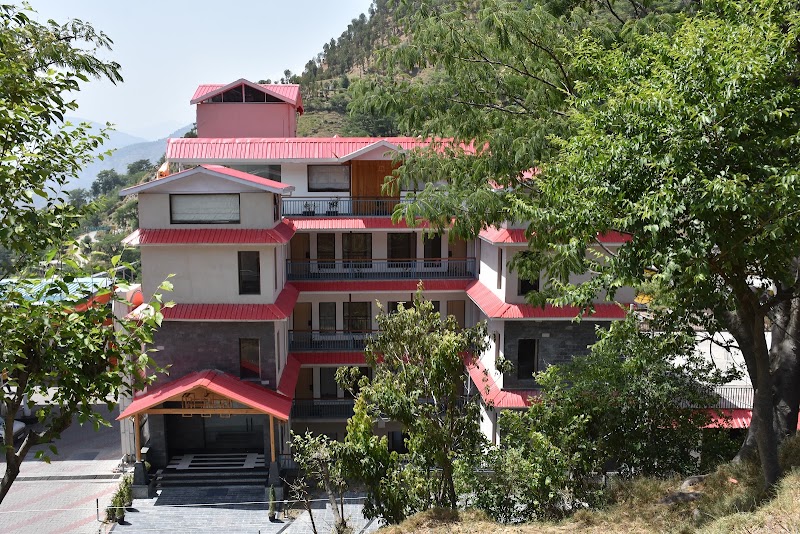 HOTEL DALHOUSIE INN - HOTEL DALHOUSIE INN, Petrol Pump, Goli, Dalhousie, Himachal Pradesh 176306, India