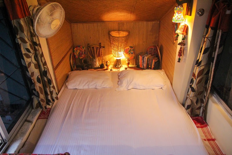 Owl's Nest Homestay - Owl's Nest Homestay 5th Floor, 185/B, Raja Dinendra St, Shyambazar, Fariapukur, Shyam Bazar, Kolkata, West Bengal 700004, India