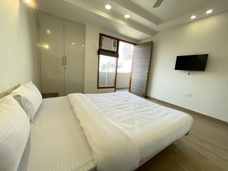 Bedchambers Service Apartments Ardee city - Bedchambers Service Apartments Ardee city, Plot No. A7, Block C, Ardee City, Sector 52, Gurugram, Haryana 122003, India