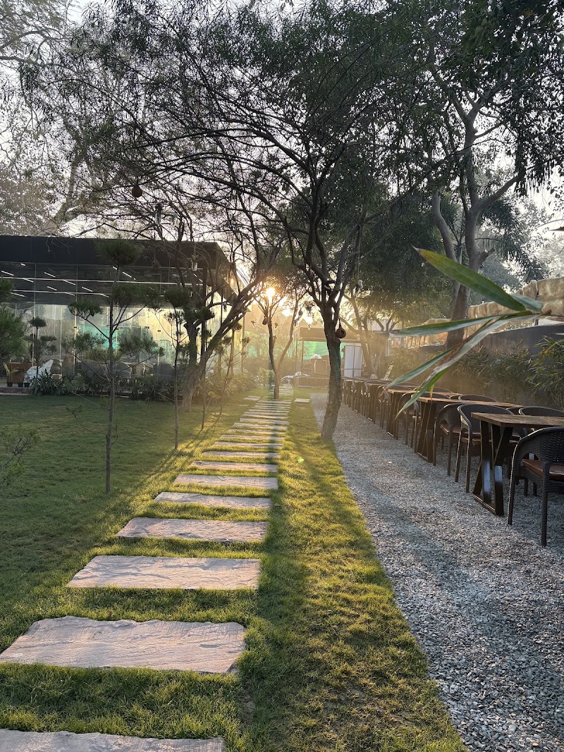 THE GROVE vns - THE GROVE vns, The Mall Rd, Varanasi cantonment, Varanasi, Uttar Pradesh 221002, India