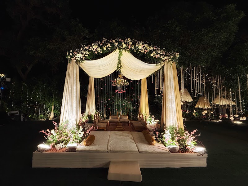 Mallu Farms - Mallu Farms, 204, Chattarpur Mandir Rd, Ansal Villas, Satbari, New Delhi, Delhi 110074, India