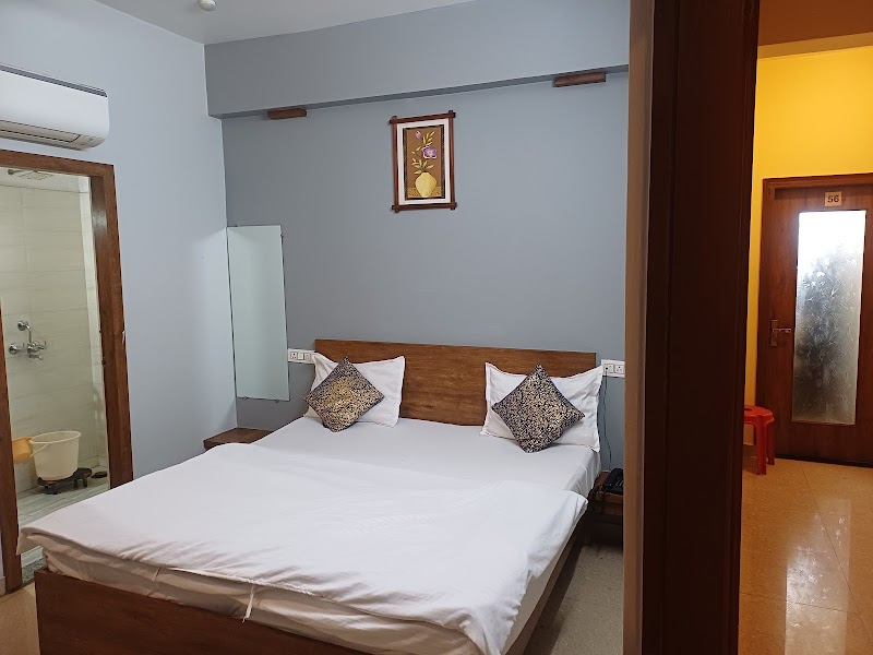 Good Life Rooms - Good Life Rooms near IOn digital, Amrit Nagar, Debari, Udaipur, Rajasthan 313024, India